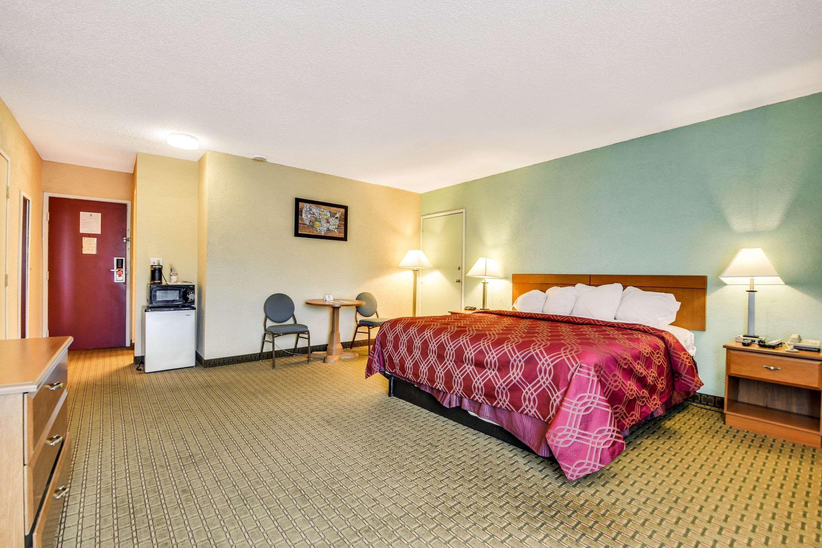 Econo Lodge Busch Gardens Tampa Zewnętrze zdjęcie