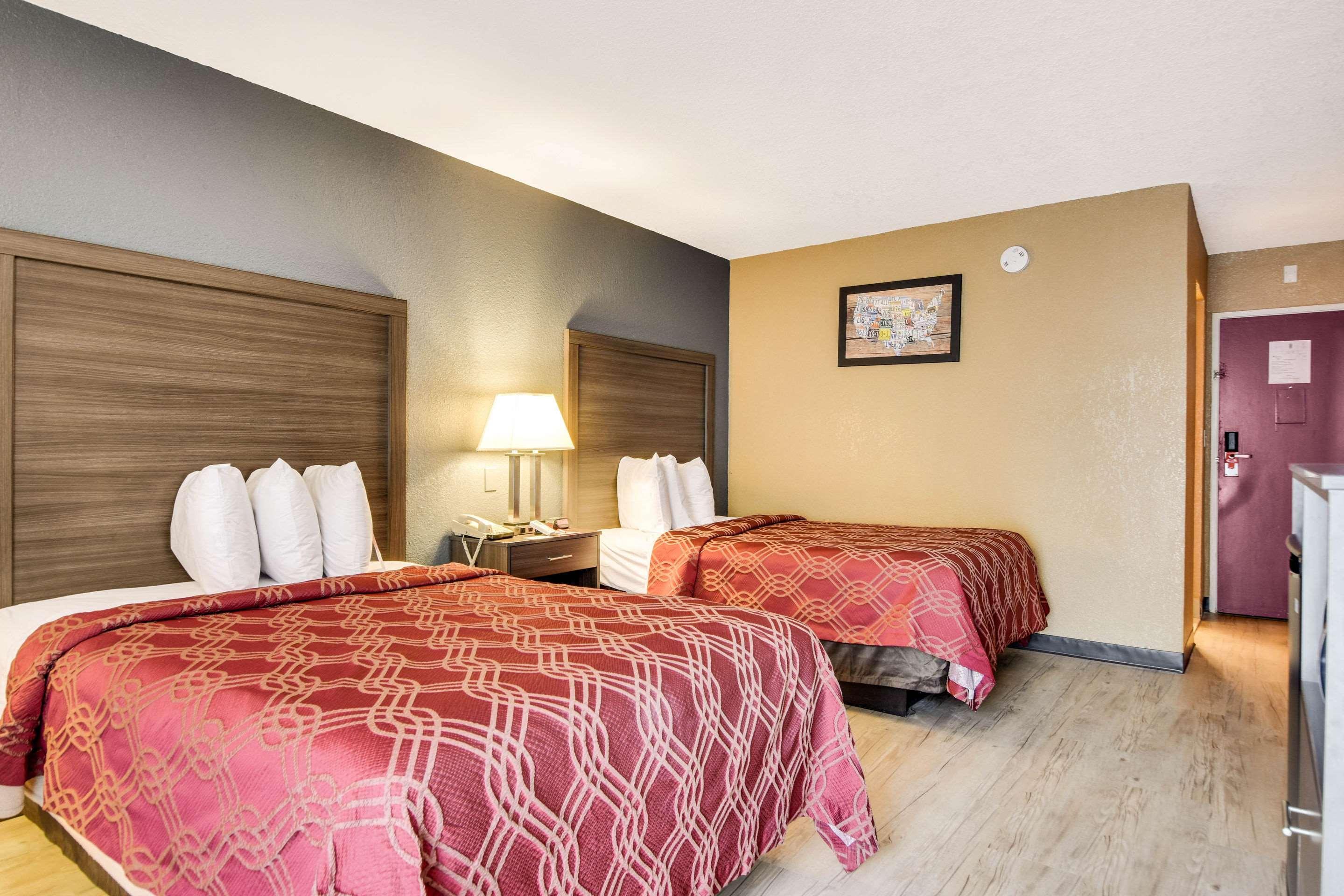 Econo Lodge Busch Gardens Tampa Zewnętrze zdjęcie
